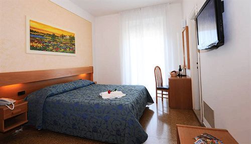 Hotel Marina Bardolino Exterior photo